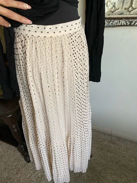 Lulu's Cream Pleated Polka Dot Button-Front Maxi Skirt - Picture 7 of 8